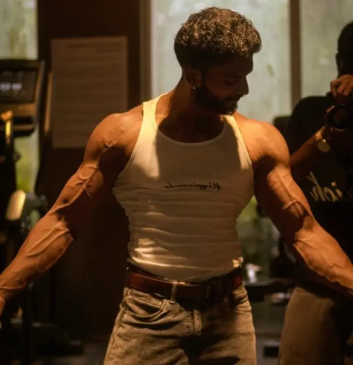 online fitness coach 1-on-1 coaching — fat loss and muscle building results by Raj Aesthetics
